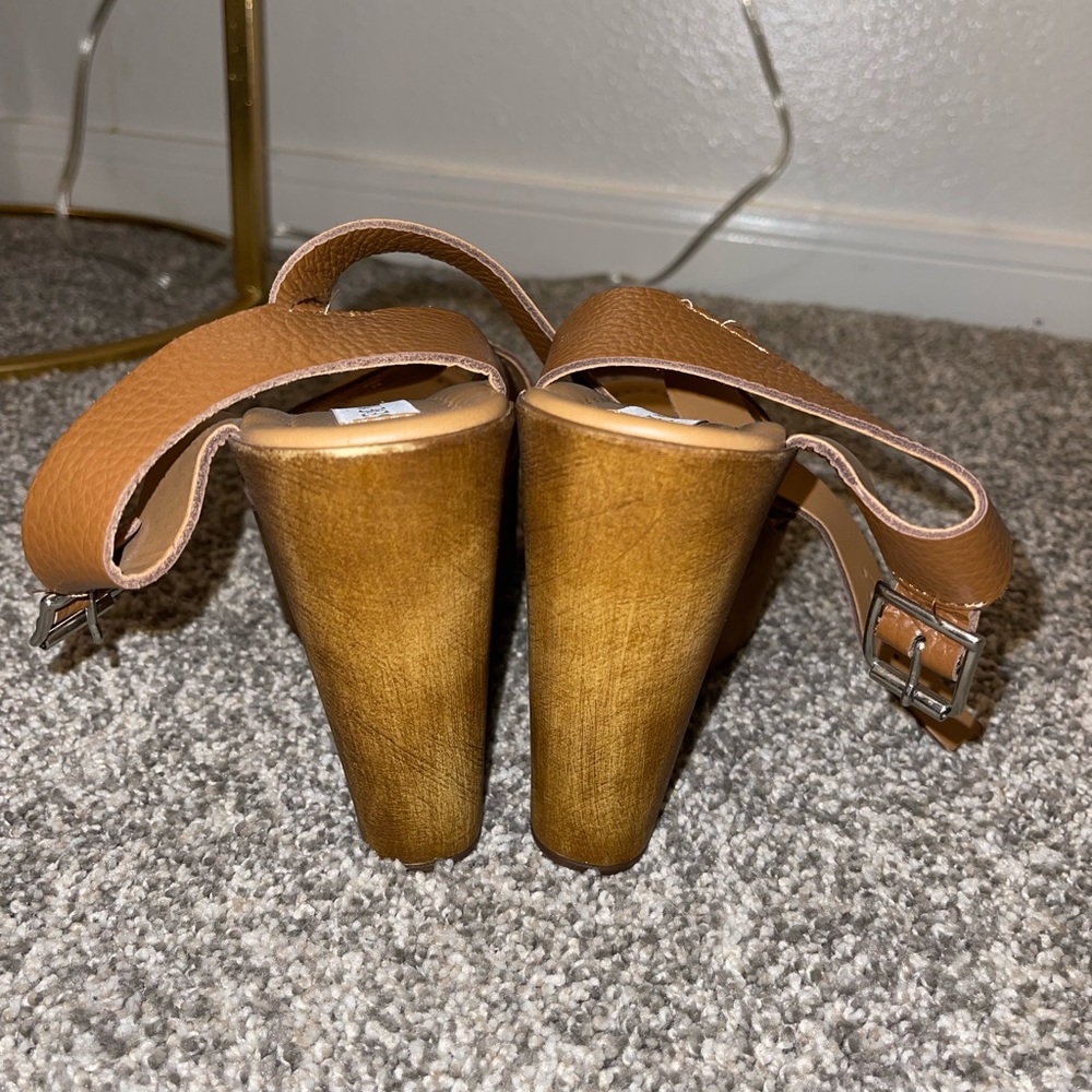 Steve Madden brown wedges - Picture 3 of 4